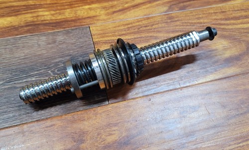 Dewalt oem main post gear - main,