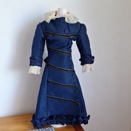 Robe ancienne pour - poupée, de