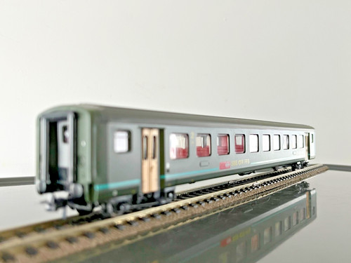 2nd class passenger car - ,