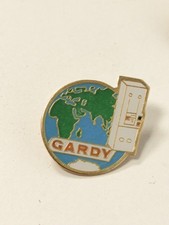 Pin's ancien Gardy rétro