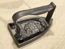 Ancien fer à repasser Le