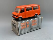 Conrad Orange Mercedes-Benz 207, 208, 307, 308 Minibus 1:43 Scale Model
