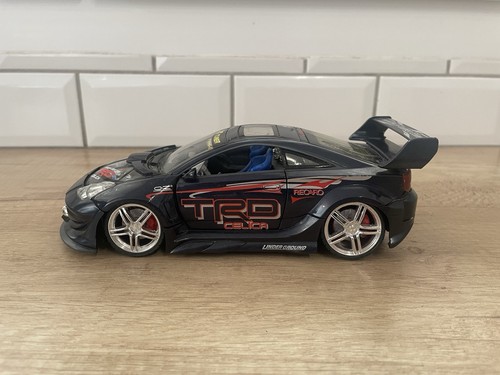 Voiture miniature toyota - voiture,