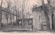 77 NANGIS UN COIN DU PARC