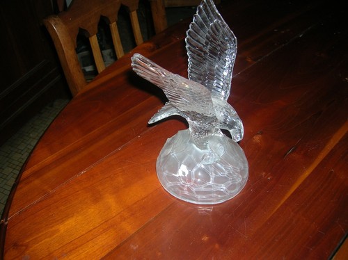 Oiseau cristal - un, en