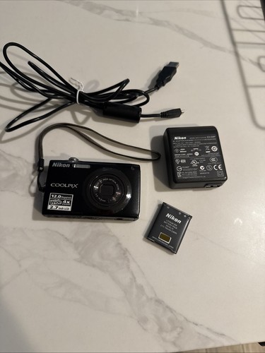 Nikon digital camera - digital,
