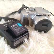 Panasonic LUMIX DMC-FZ3 Silver Compact Digital Camera with LEICA Lens
