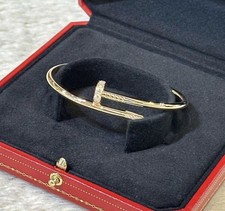 Écrin / Coffret / Boîte à