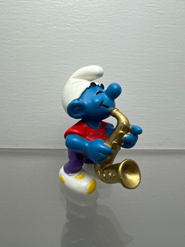 Figurine schtroumpfs saxophone