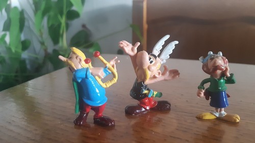 Asterix lot 3 figurines - asterix.,