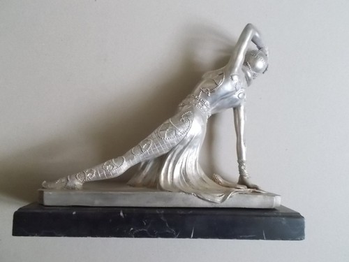 Demeter chiparus danseuse - ",