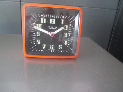 Ancien réveil vedette vintage - réveil,