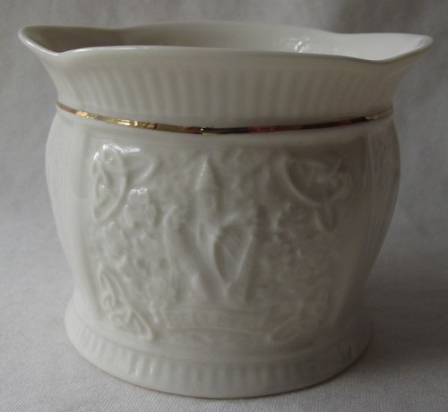 Fine vintage belleek - fine,