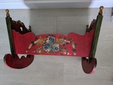 Ancien jouet lit bascule bois