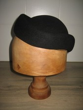 Ancien chapeau fantaisie noir