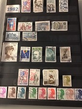 LOT de 200 Timbres Oblitéré
