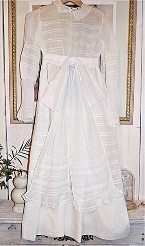 Antique 1950 superbe robe - superbe,