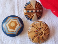 Trio antique painted wooden buttons foot collection 2.1 cm ref 5808