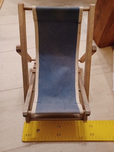 Chaise longue pour poupée - chaise, ou