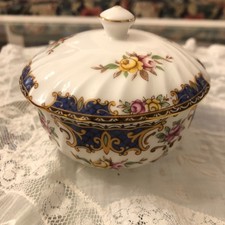 BOITE PORCELAINE ANGLAISE