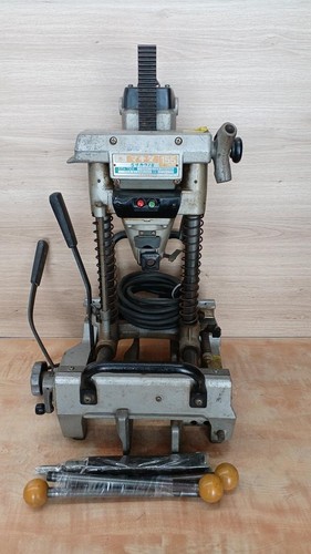 Makita 7305 mortaiseuse - 7305,