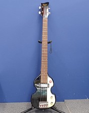 Guitare basse électrique