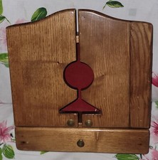 NICE WOODEN WALL-MOUNTED KEY CABINET, WOOD KILLER TYPE? BRASS BUTTONS 31X28X9CM