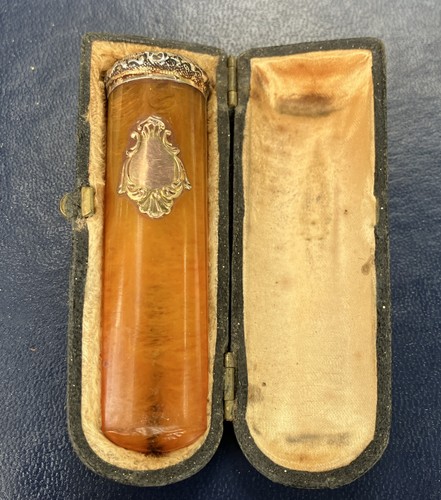 Ancien fume cigarette - ancien,