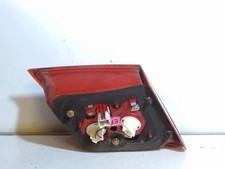 Feu arriere secondaire gauche