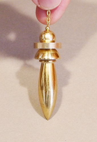 Pendule hathor a pile - *°,