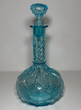 Carafe en verre bleu turquoise
