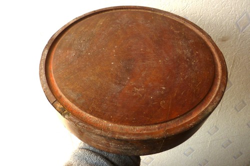 Ancien socle rond bois pour - en,