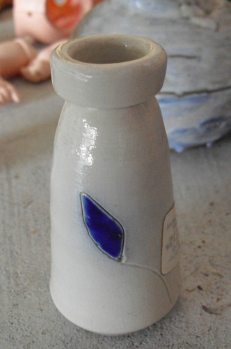 Small wiliamsburg pottery - small,