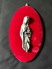 DEVOTION FRAME - CONTEMPORARY VIRGIN in PEWTER on RED VELVET - 19 x 11 cm.