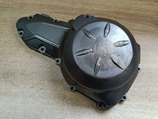 UN CARTER COUVERCLE ALLUMAGE