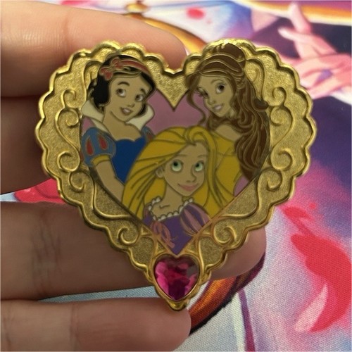 Pin disney blanche - neige, belle