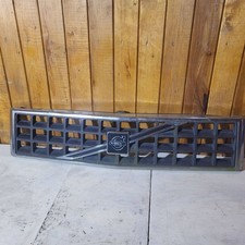 Volvo 340 -  360 1988 Grille
