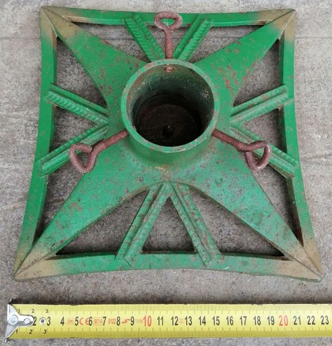 Ancien pied sapin - pied,