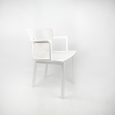 Chaise 4870 design par Anna