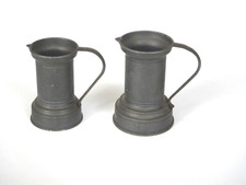 2 petits pots, pichets en étain