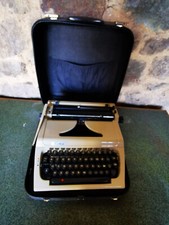 ANCIENNE MACHINE A ECRIRE ERIKA MOD 158