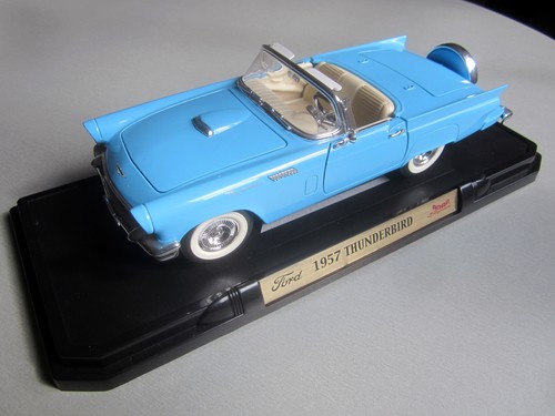 Ford thunderbird 1957 - thunderbird, en