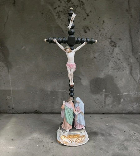 Crucifix ancien xixe biscuit - ancien,