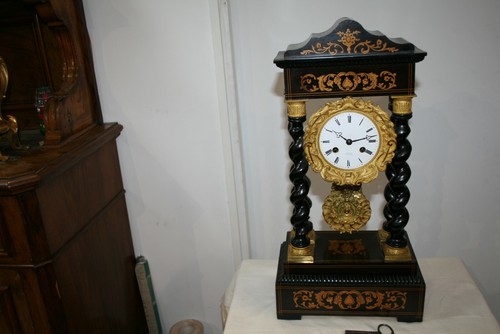 Pendule portique louis - ,