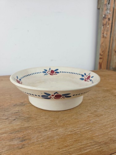 Coupe sur pied faïence de - en,