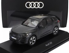 AUDI Q5  de 2025 gris Tambora