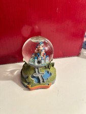 Snowglobe Disneyland Paris