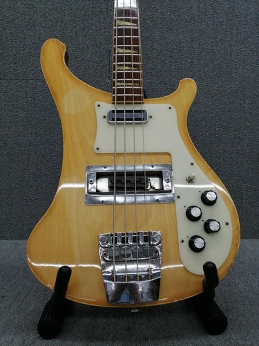 Guitare basse électrique