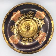 Coupe sur pied en dinanderie de cuivre décor floral signé André Ducobu Art Déco