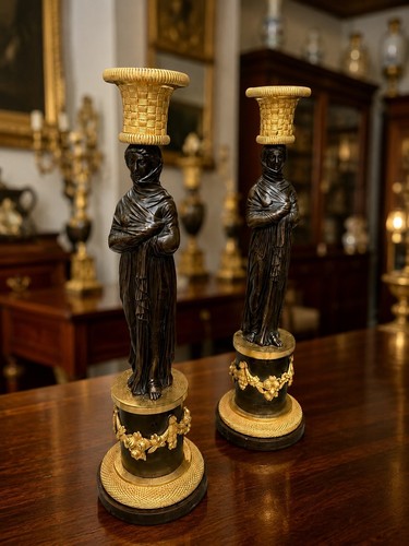 Exceptionnelle paire bougeoir